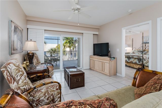 160 Palm ST 308, Marco Island, FL 34145