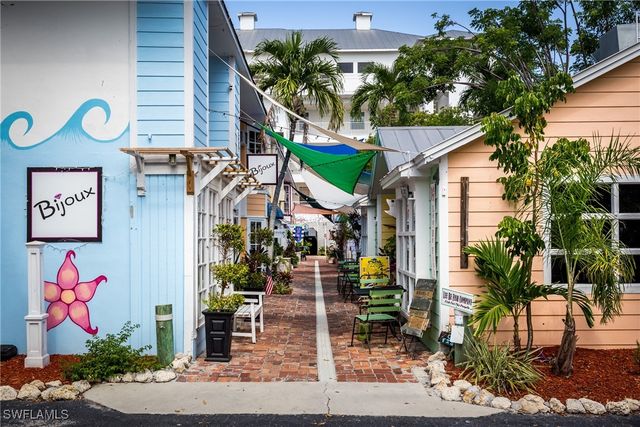 160 Palm ST 308, Marco Island, FL 34145