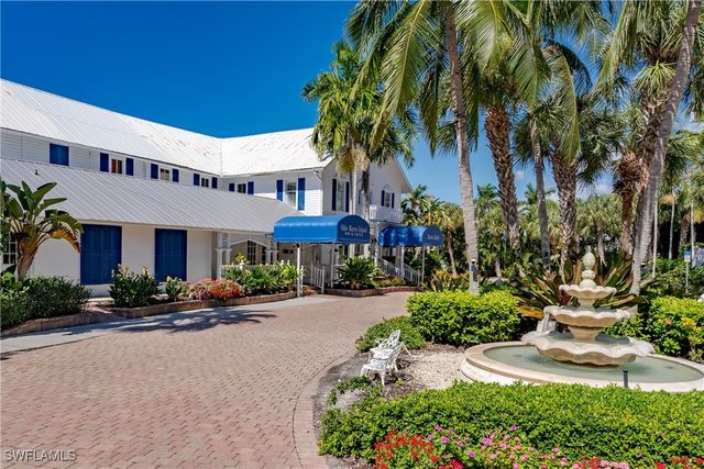 160 Palm ST 308, Marco Island, FL 34145