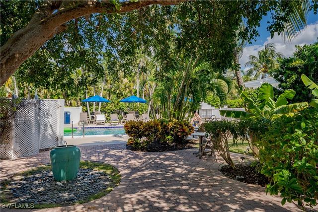 160 Palm ST 308, Marco Island, FL 34145