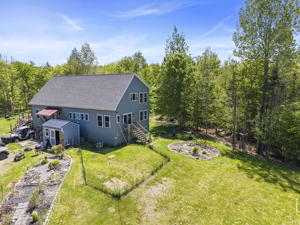 327 Ridge Road, Lisbon, ME 04252 — exterior