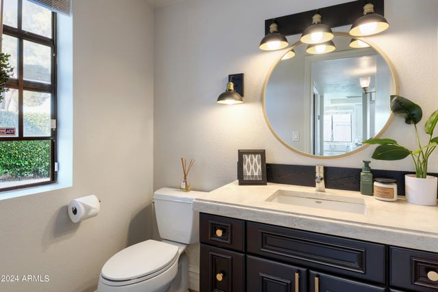 3207 E WESCOTT Drive, Phoenix, AZ 85050