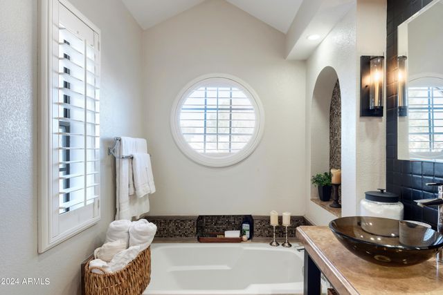 3207 E WESCOTT Drive, Phoenix, AZ 85050