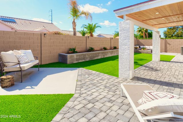 3207 E WESCOTT Drive, Phoenix, AZ 85050
