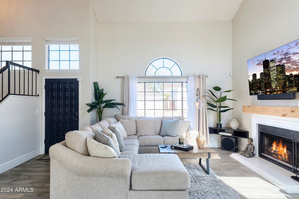 3207 E WESCOTT Drive, Phoenix, AZ 85050