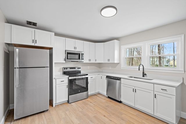 53 Little Turnpike Rd, Shirley, MA 01464