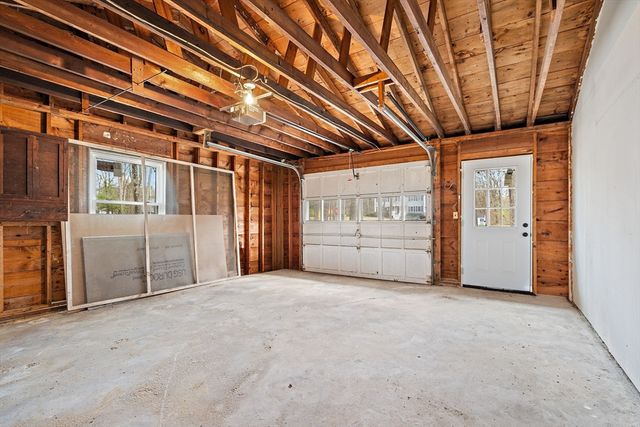 53 Little Turnpike Rd, Shirley, MA 01464