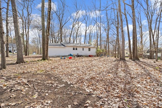 53 Little Turnpike Rd, Shirley, MA 01464