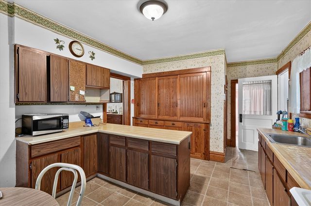 100 E Muskegon Street, Cedar Springs, MI 49319