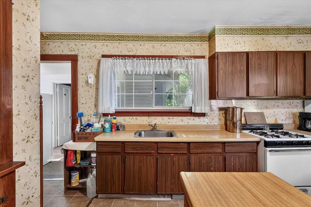 100 E Muskegon Street, Cedar Springs, MI 49319