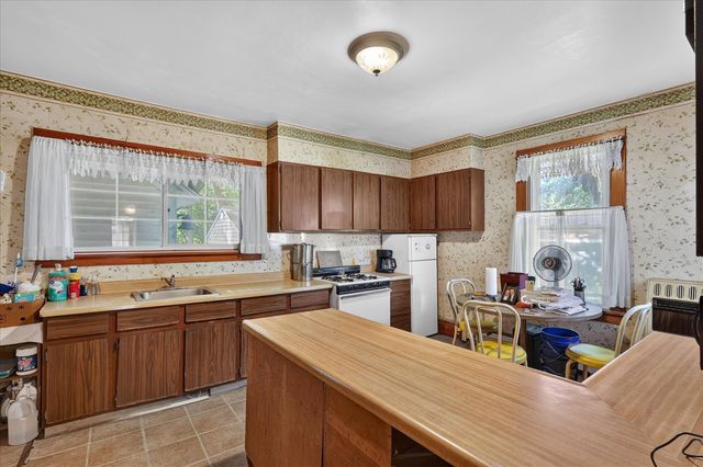 100 E Muskegon Street, Cedar Springs, MI 49319