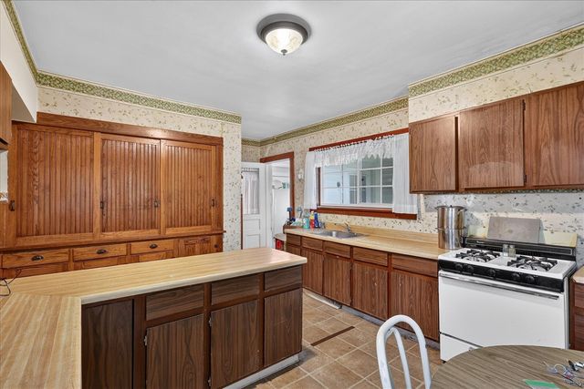 100 E Muskegon Street, Cedar Springs, MI 49319