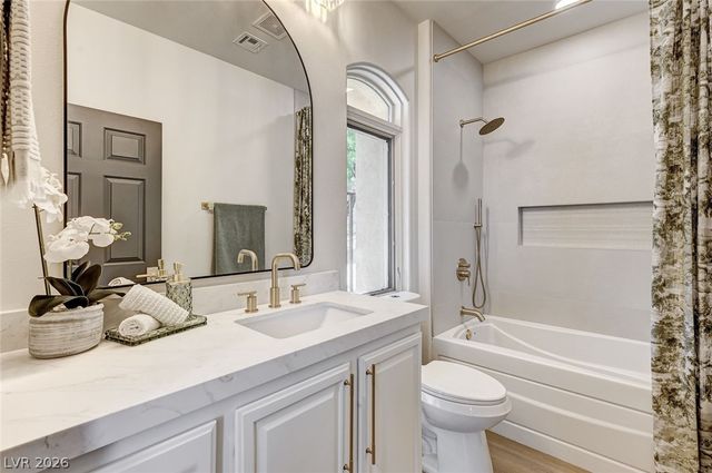 26 Strada Principale, Henderson, NV 89011
