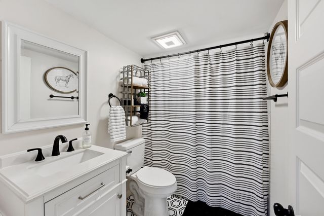 720 W Lexington Avenue, Danville, KY 40422