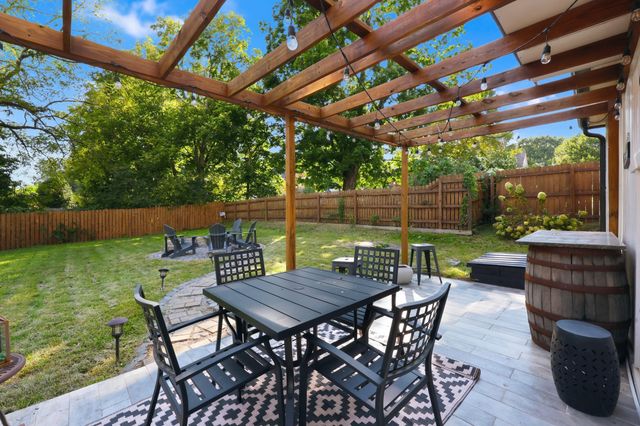 720 W Lexington Avenue, Danville, KY 40422