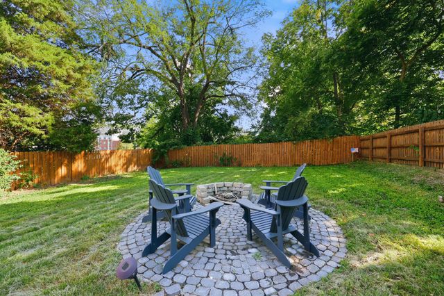 720 W Lexington Avenue, Danville, KY 40422