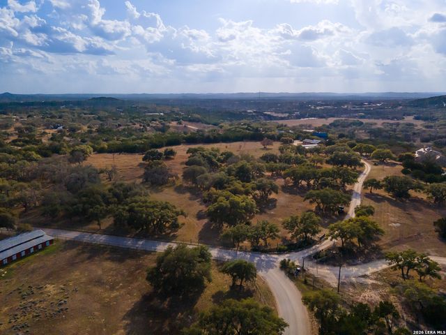 597 Krause, Pipe Creek, TX 78063