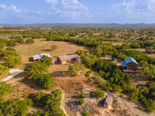 597 Krause, Pipe Creek, TX 78063