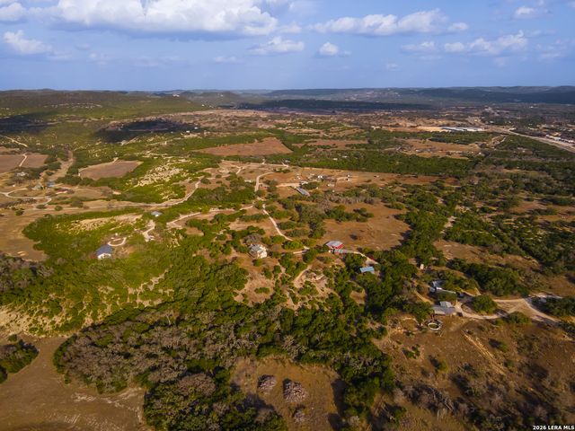 597 Krause, Pipe Creek, TX 78063