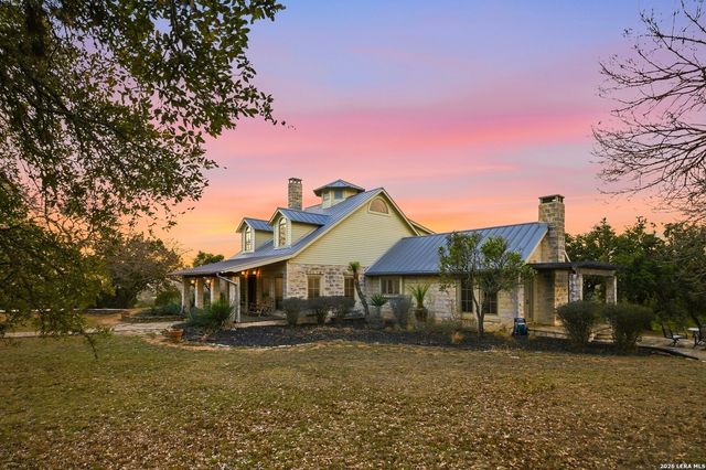 597 Krause, Pipe Creek, TX 78063