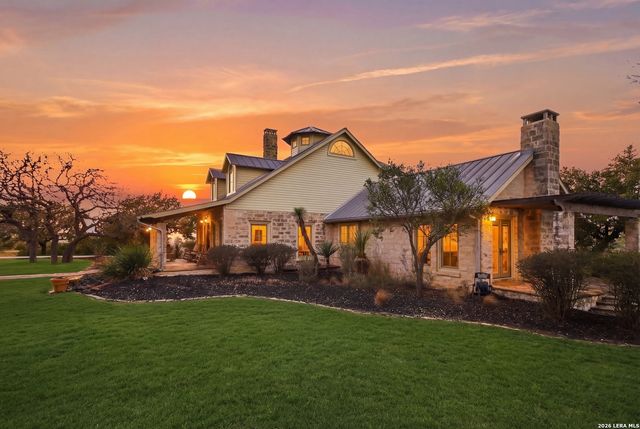 597 Krause, Pipe Creek, TX 78063