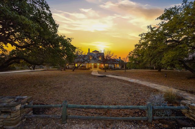 597 Krause, Pipe Creek, TX 78063