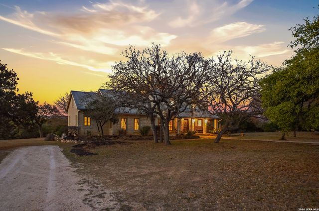 597 Krause, Pipe Creek, TX 78063