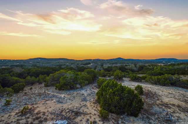 597 Krause, Pipe Creek, TX 78063