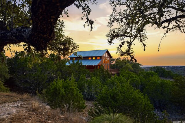 597 Krause, Pipe Creek, TX 78063