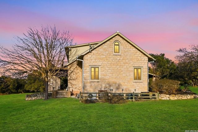 597 Krause, Pipe Creek, TX 78063