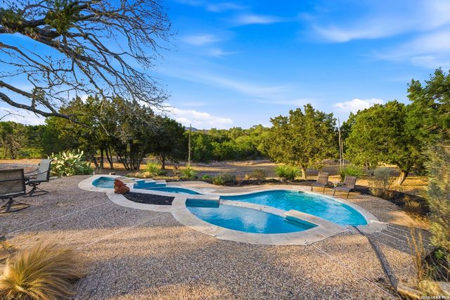 597 Krause, Pipe Creek, TX 78063