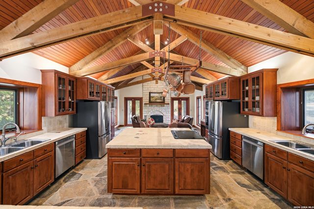 597 Krause, Pipe Creek, TX 78063