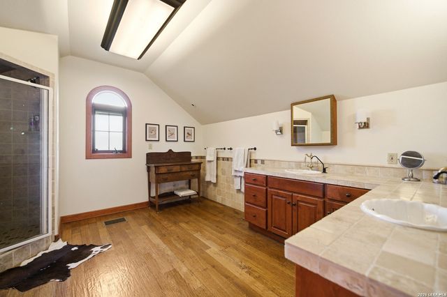 597 Krause, Pipe Creek, TX 78063