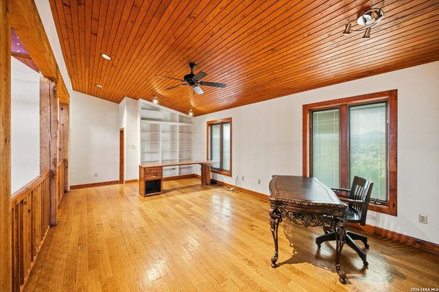 597 Krause, Pipe Creek, TX 78063