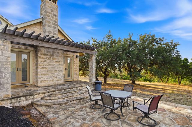 597 Krause, Pipe Creek, TX 78063