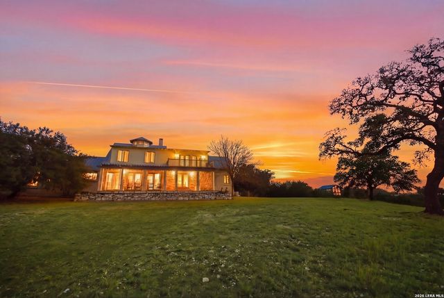 597 Krause, Pipe Creek, TX 78063