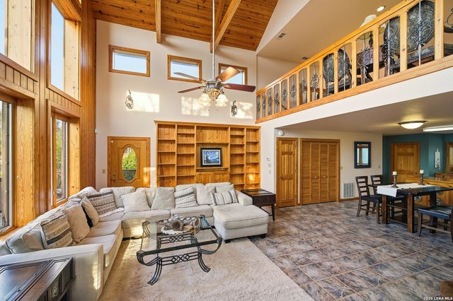 597 Krause, Pipe Creek, TX 78063