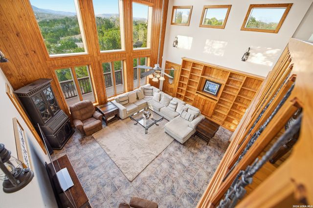 597 Krause, Pipe Creek, TX 78063