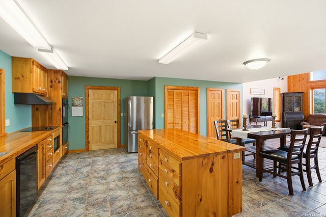 597 Krause, Pipe Creek, TX 78063