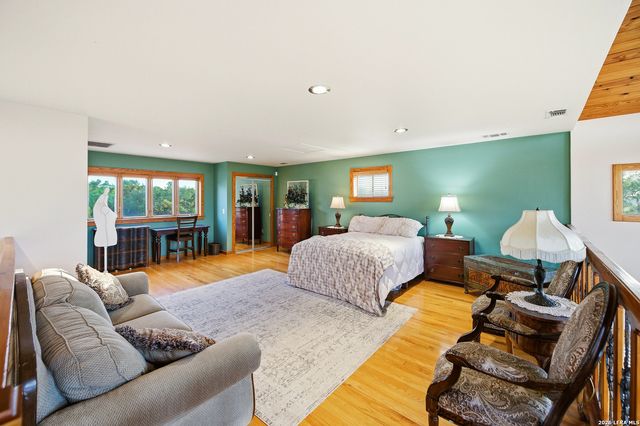 597 Krause, Pipe Creek, TX 78063