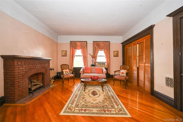 84-23 90 Street, Woodhaven, NY 11421