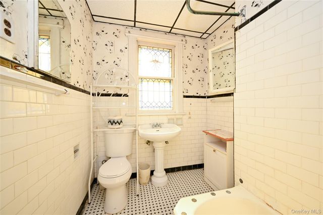 84-23 90 Street, Woodhaven, NY 11421