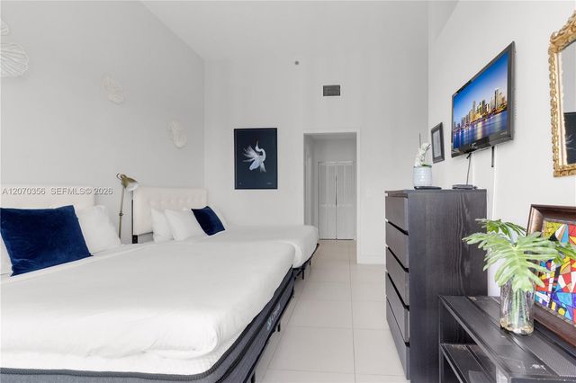 5445 Collins Avenue TS11, Miami Beach, FL 33140