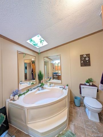 7 Brookfield, Swartz Creek, MI 48473