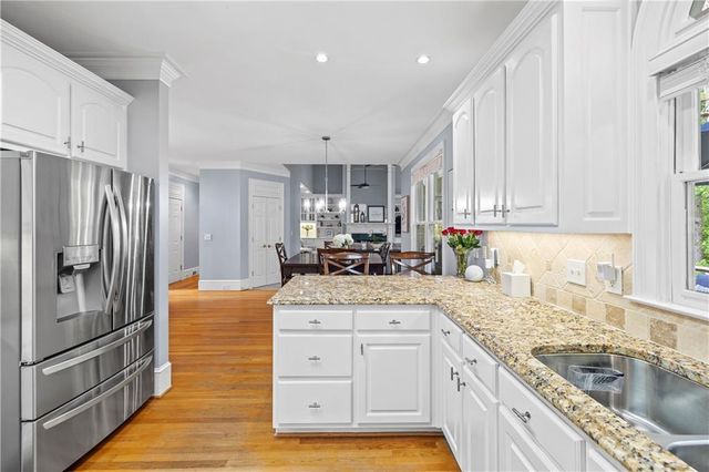 5350 Dunwoody Club Creek, Peachtree Corners, GA 30360