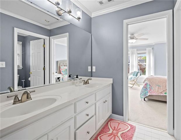 5350 Dunwoody Club Creek, Peachtree Corners, GA 30360