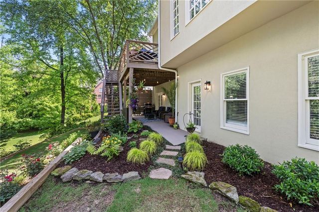 5350 Dunwoody Club Creek, Peachtree Corners, GA 30360