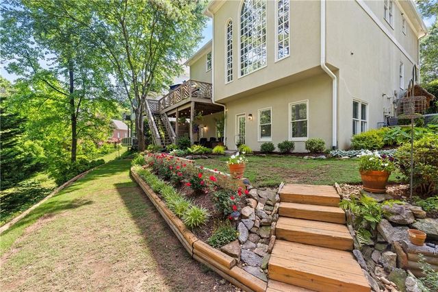 5350 Dunwoody Club Creek, Peachtree Corners, GA 30360