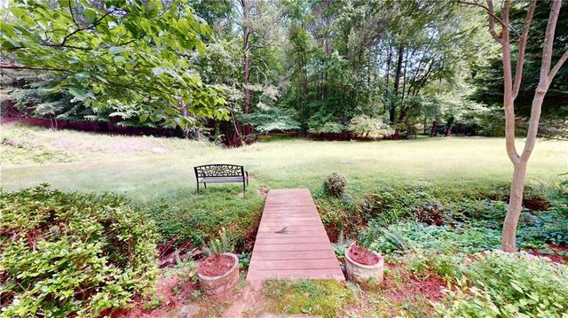 5350 Dunwoody Club Creek, Peachtree Corners, GA 30360