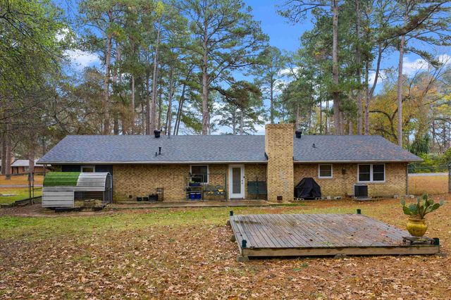 4054 Lakeshore Dr, Lone Star, TX 75668